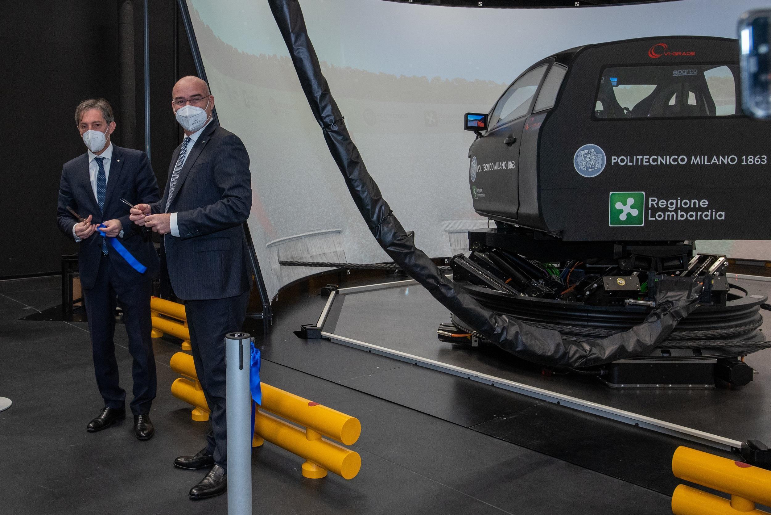 Al Politecnico di Milano il primo simulatore per auto che si guida